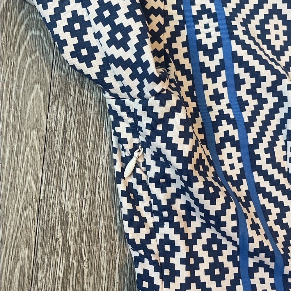 J. McLaughlin Geometric Long Sleeve Dress blue business casual geo print - Picture 9 of 9